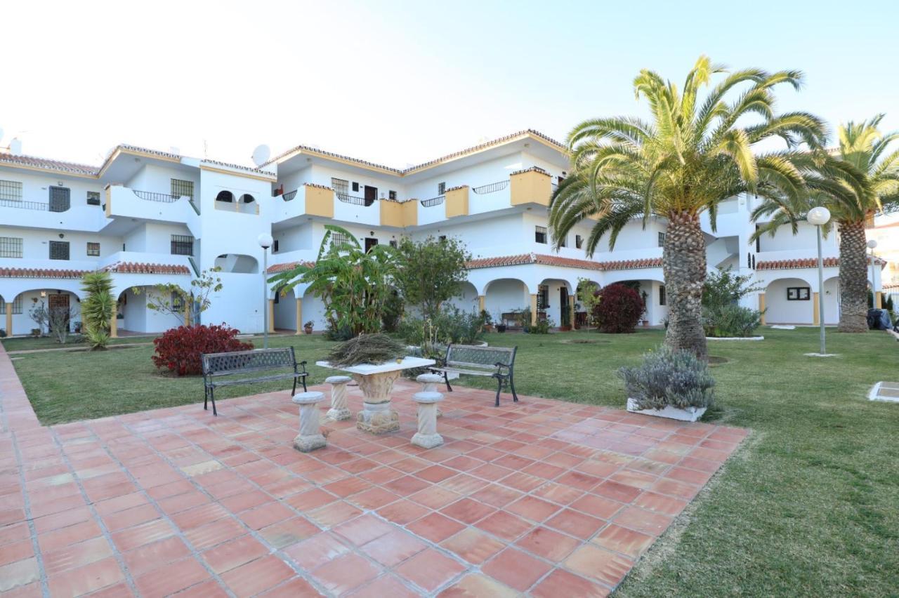 Kion Beach Appartment Mijas-Costa Малага Экстерьер фото