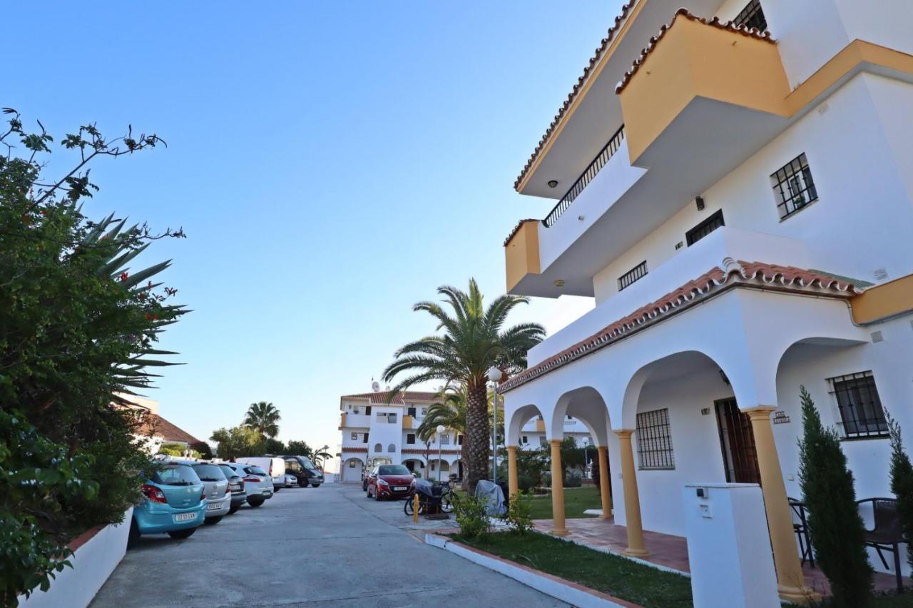 Kion Beach Appartment Mijas-Costa Малага Экстерьер фото