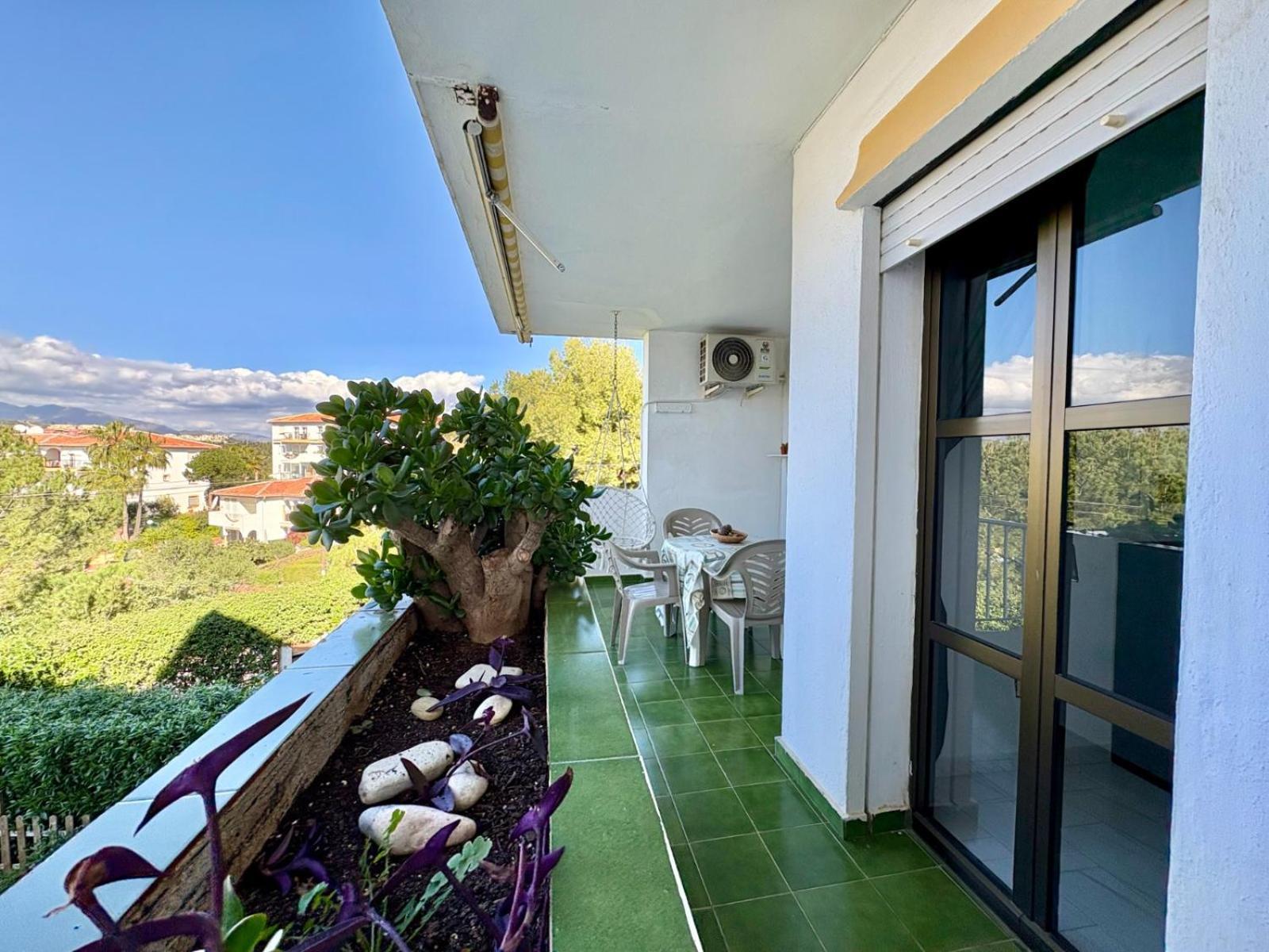 Kion Beach Appartment Mijas-Costa Малага Экстерьер фото