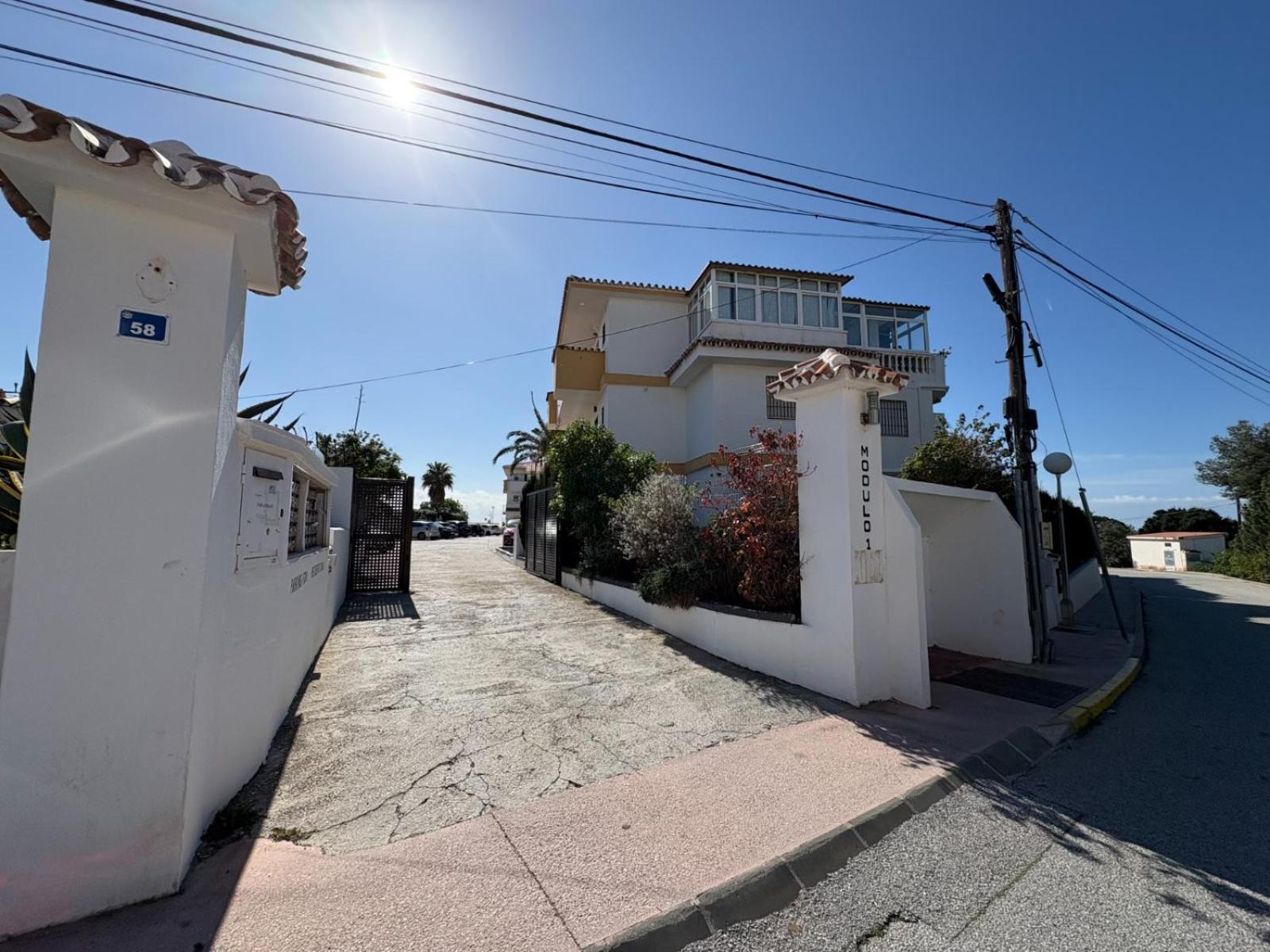 Kion Beach Appartment Mijas-Costa Малага Экстерьер фото